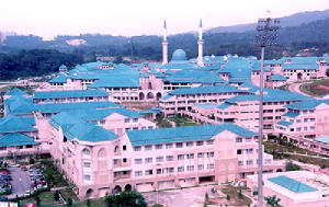 iiumpiks8.jpg
